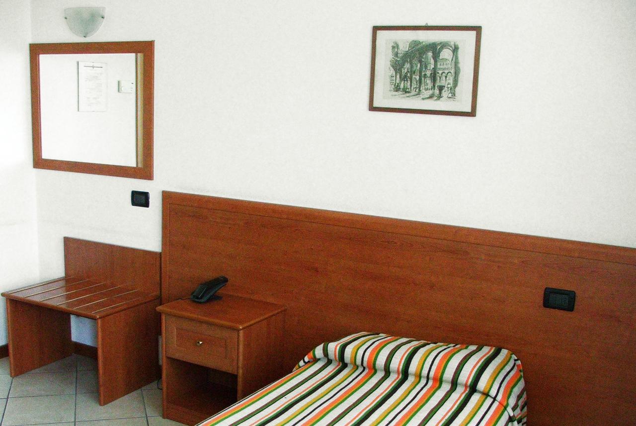 Hotel Ponte Autostrada Seriate Luaran gambar